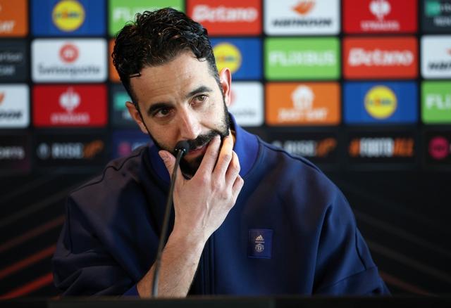 时间, 曼联与阿莫 时间, 曼联与阿莫