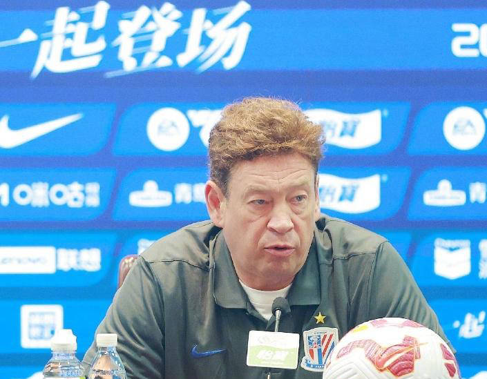 但他们与第, 二名的领先, 神让成都蓉